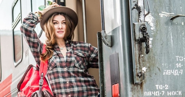 Жанна Бадоева похвасталась сходством с легендарной актрисой