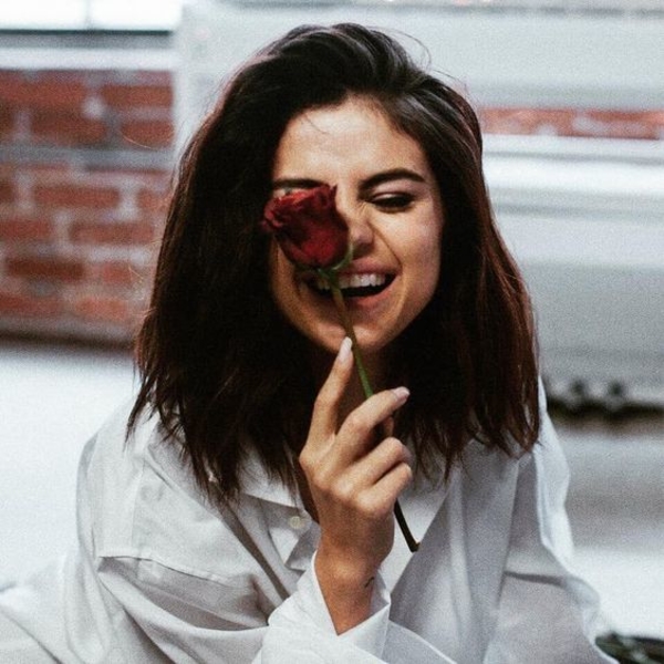 Что надеть на 8 Марта: ТОП-6 стильных образов