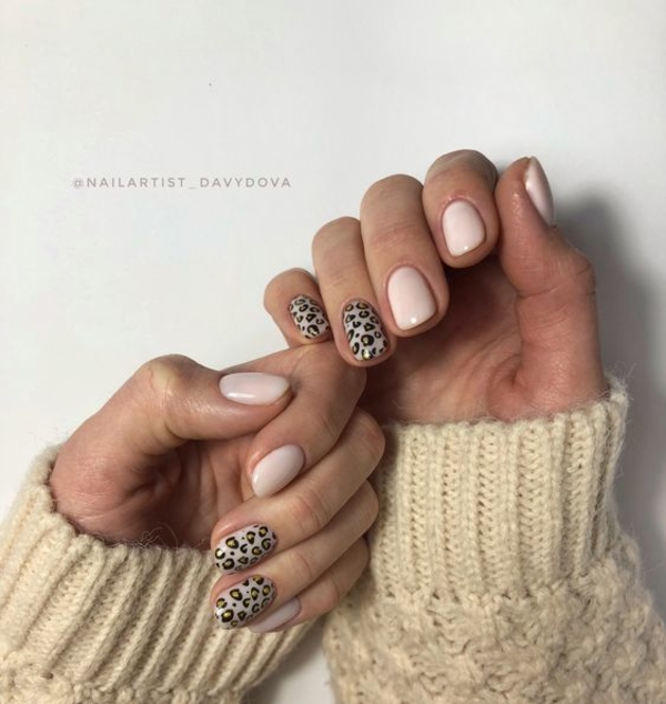 Маникюр на 8 марта: Лучшие идеи