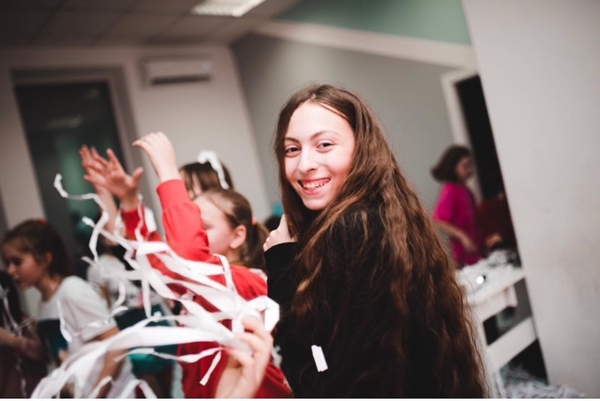 Дочь Оли Поляковой восхитила исполнением хита Кристины Соловий (видео)