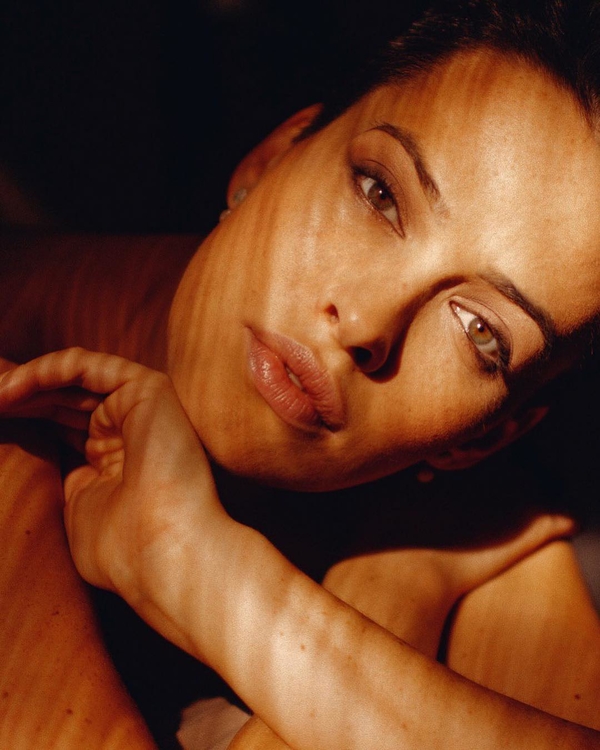 "Кто он?": Астафьева шокировала снимком с кудрявым блондином модельной внешности