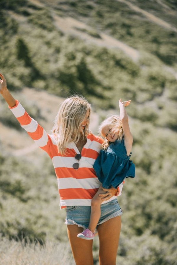 Лучше промолчать: 10 фраз, которые не стоит говорить молодой маме