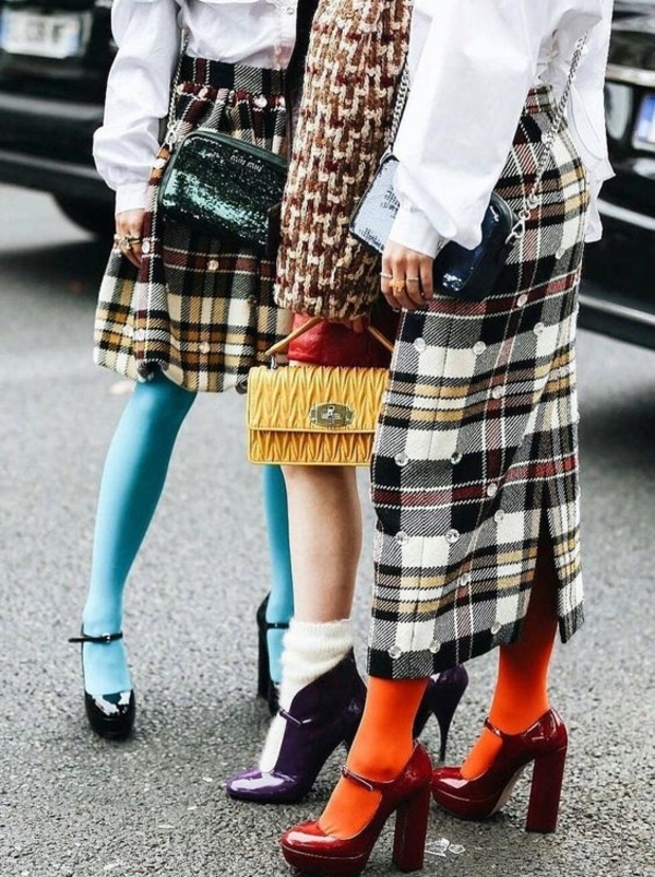 Тренды 2019: Какие колготки и с чем носить весной?