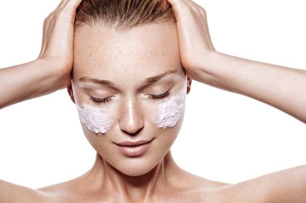 Молочный пилинг: Достоинства и недостатки