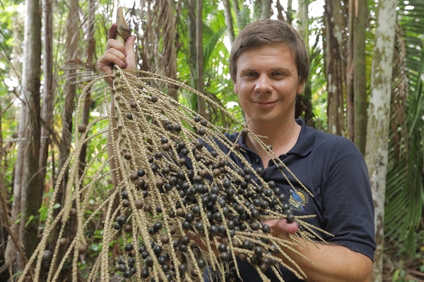 "Мир наизнанку": Дмитрий Комаров найдет "эликсир молодости"