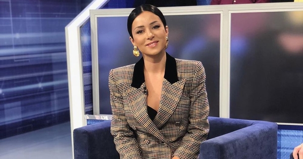 Lady in red: Злата Огневич похвасталась шикарным нарядом