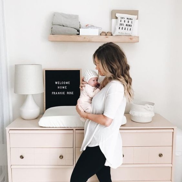 ТОП-12 важных правил для мам новорожденных