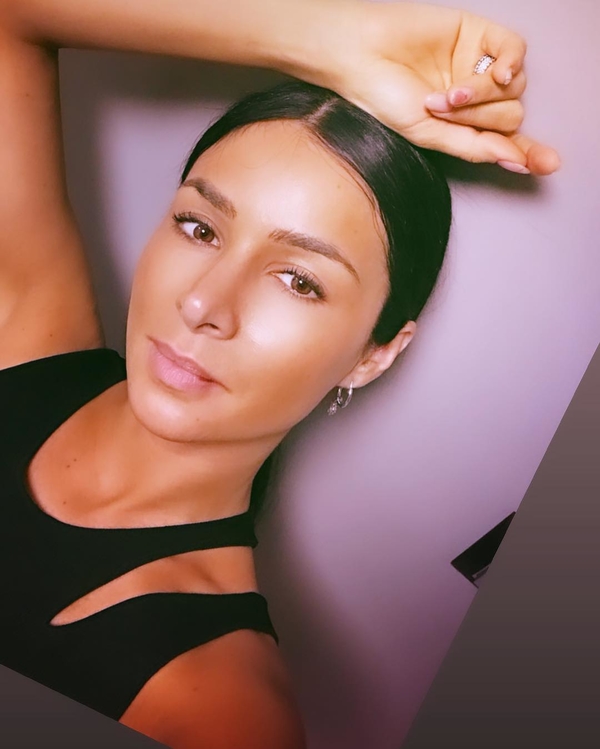 "Муза дизайнеров": Злата Огневич позировала в роскошном свадебном платье