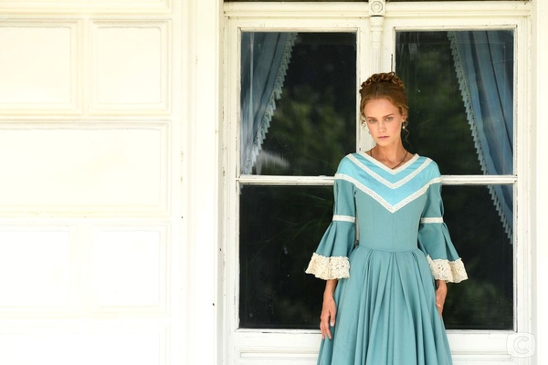 "Крепостная": Лучшие женские наряды сериала