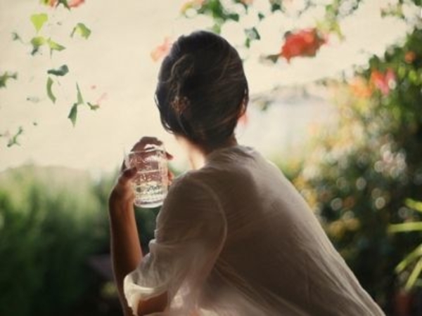 Живительная влага: 9 простых трюков, как научиться пить воду каждый день