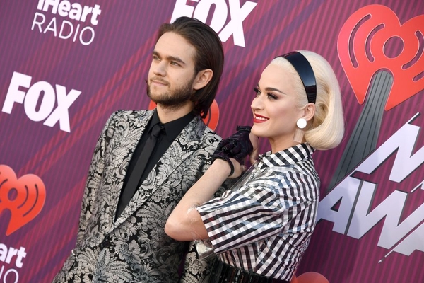 Платиновая блондинка: Кэти Перри похвастался кардинальной сменой имиджа