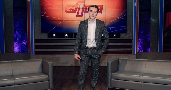 В шоу "Один за всех" экс-супруги воюют за 10-летнюю дочь