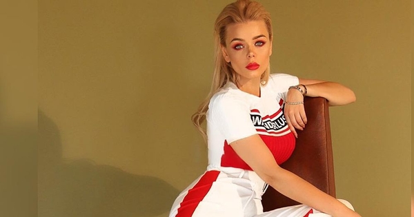 Алина Гросу порадовала фанов пикантным снимком