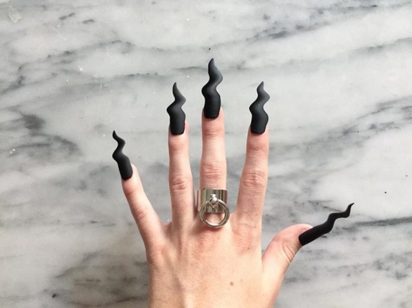 Ужасней некуда: Самый странный маникюр в мире (фото)