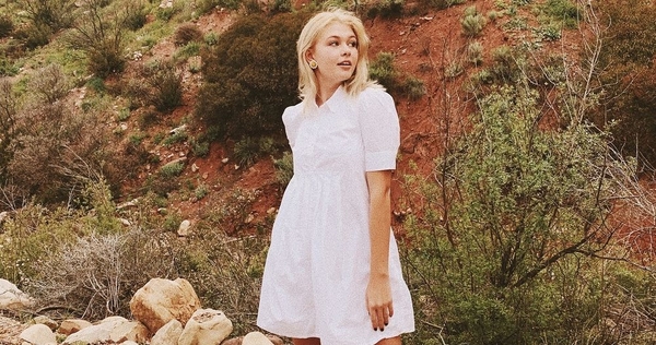 Дочь Веры Брежневой взбудоражила Сеть новым снимком в купальнике