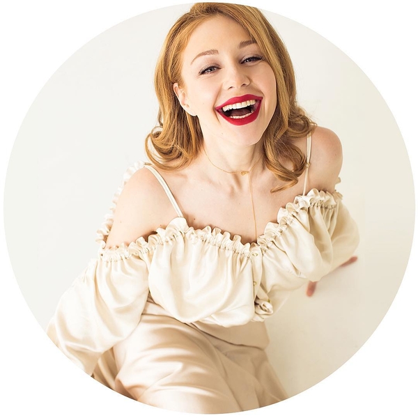 "Эта ямочка на шее...": Поклонники Тины Кароль пришли в восторг от нового фото