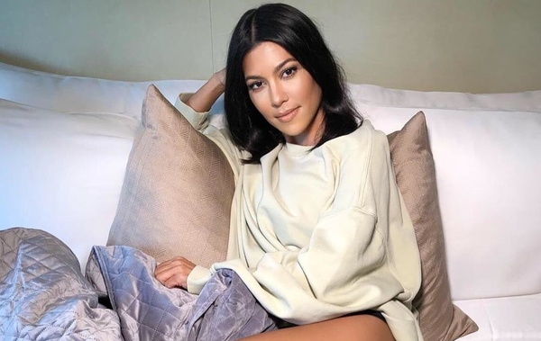 Кортни Кардашьян снялась для мексиканского Vogue