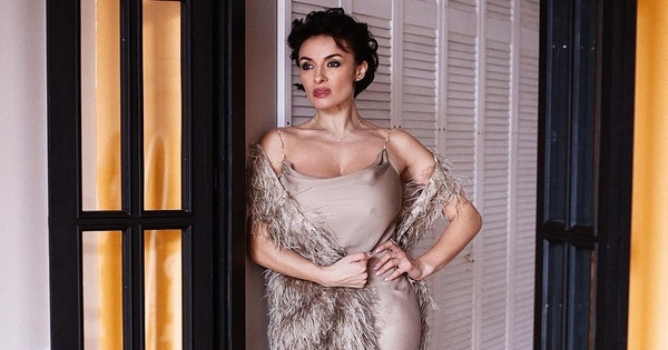 Надежда Мейхер показала архивный снимок с мужем Заворотнюк