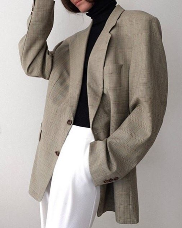 Базовый гардероб француженки: ТОП-10 главных предметов