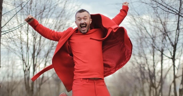 Сергей Бабкин удивил неожиданной концовкой в новом клипе "Моє кохання"
