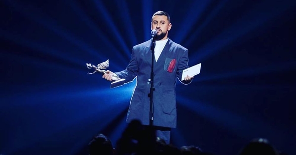 Монатик сочинил стих в честь своего дня рождения