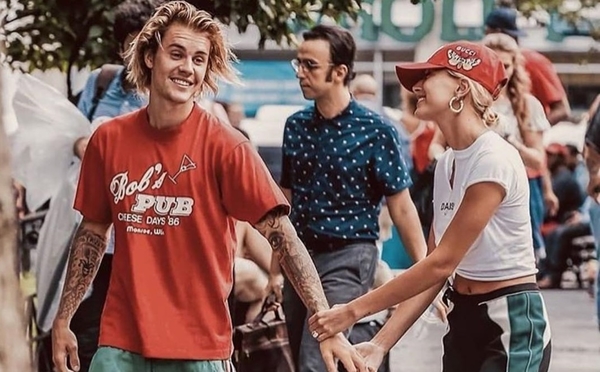 Джастин Бибер объявил, что Хейли Болдуин ждет ребенка: Шутка или нет