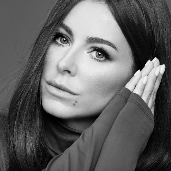 Ани Лорак похвасталась очередной российской наградой