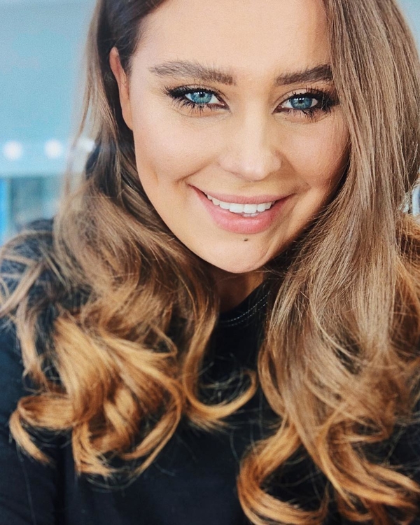 В Сети солистку KAZKA "спутали" с MARUV