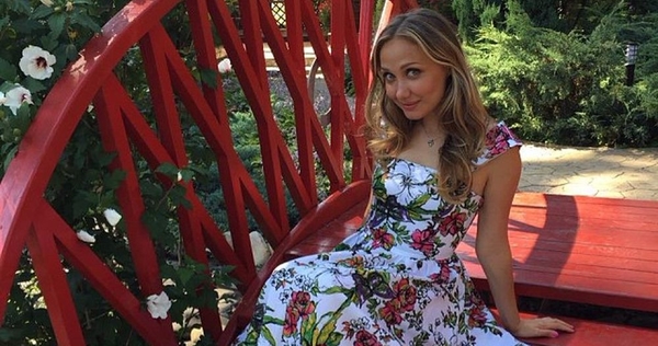 Евгения Власова выпустила первую песню после тяжелой болезни