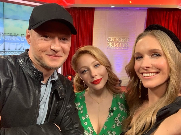 "Модный look": Осадчая блеснула в платье в клетку как у Тины Кароль