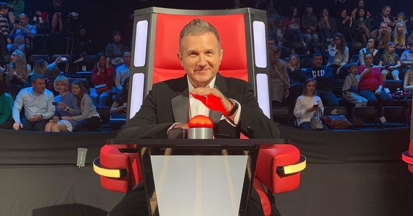 "Неплохая компания": Юрий Горбунов показал забавный кадр с "Голоса країни-9"