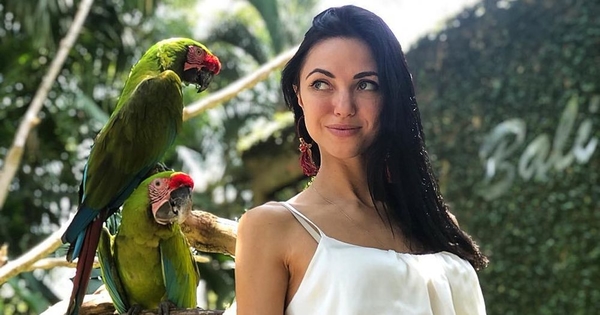 Вика из НеАнгелов заинтриговала фанов кадрами в свадебном платье