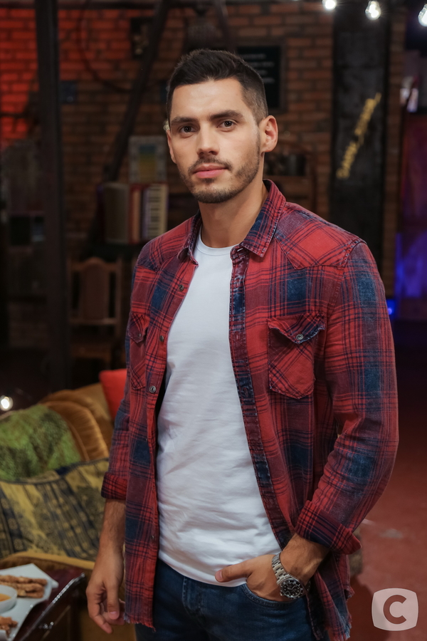 На шоу "Холостяк" придут новые участницы и состоится самое романтичное свидание