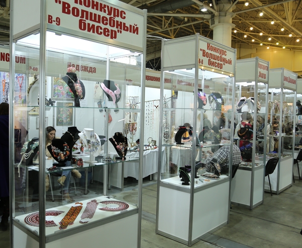 В Киеве прошел XIX Международный салон авторской куклы и Тедди "Модна лялька" - фото