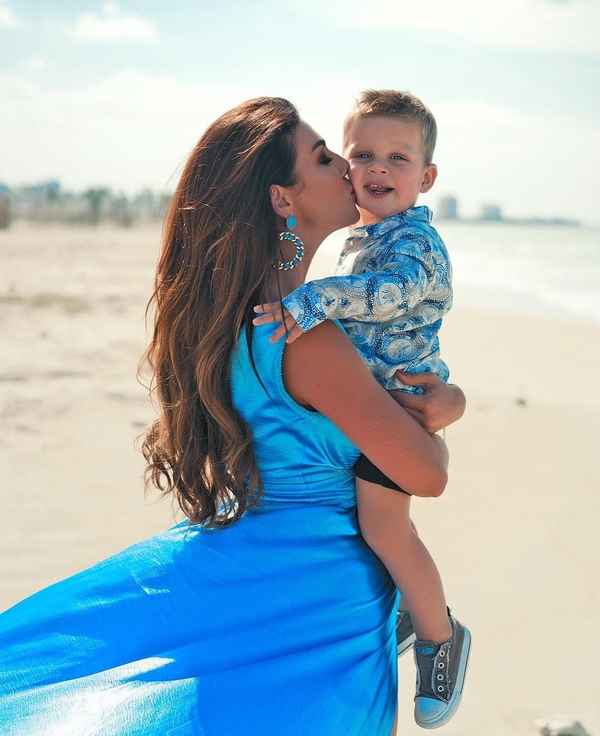 Анна Седакова растрогала сеть милым видео с сыном