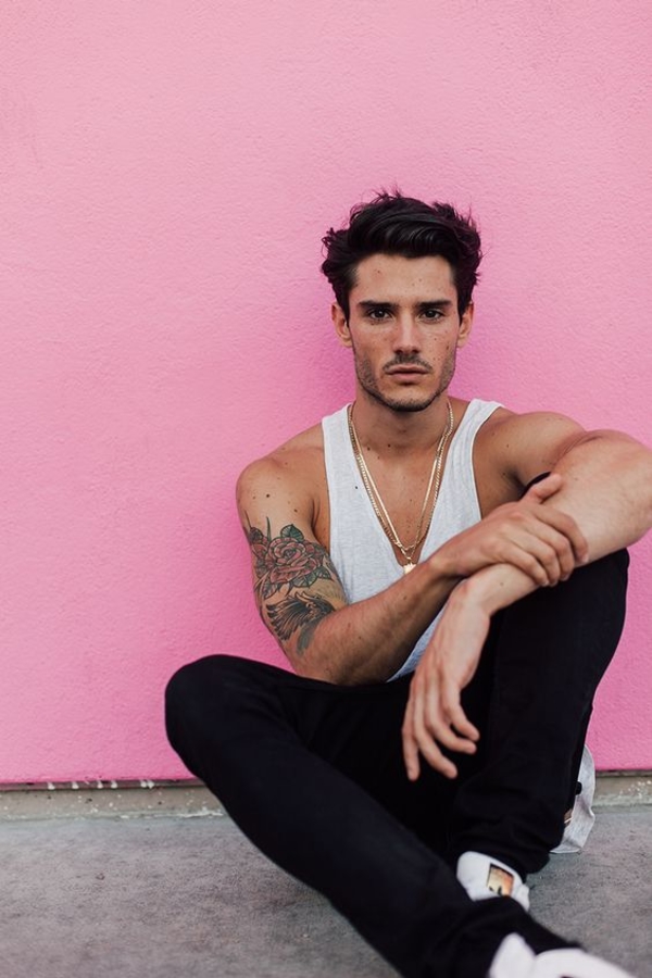 "Нам не по пути": каких спутниц избегают мужчины по знаку Зодиака?