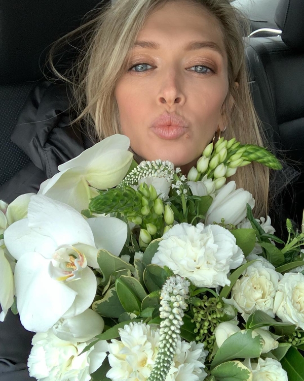 "Кошка и котенок": Брежнева показала повзрослевшую младшую дочку