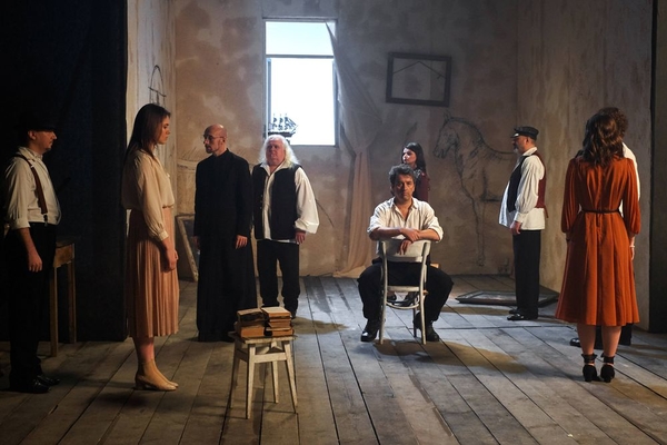 ДОРОШ представил новый неожиданный клип на песню "Де ти є…"