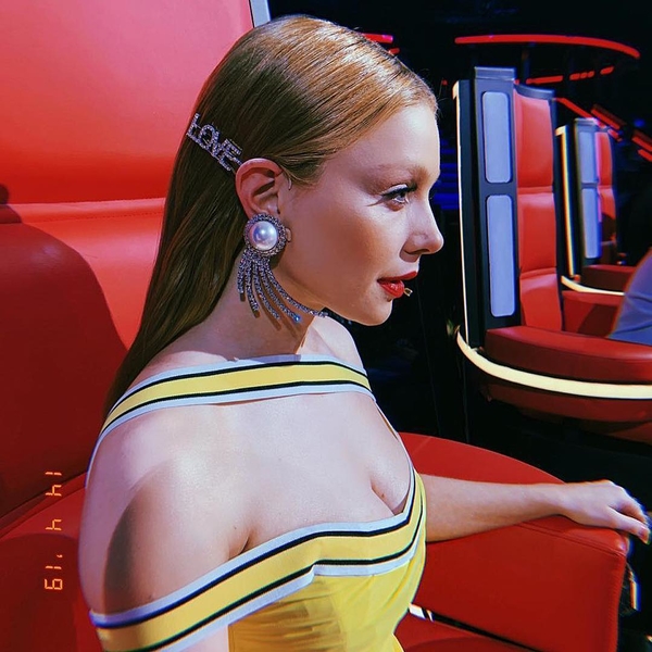 "Тигрица!": Тина Кароль поразила необычным нарядом