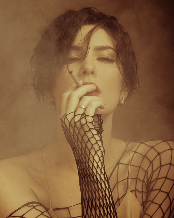 Изменилась до неузнаваемости: MARUV показала кадры из новой фотосессии