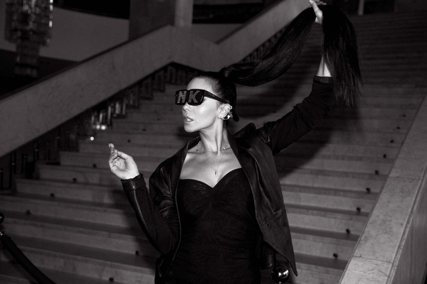 Каменских покорила красную дорожку "Золотой Жар-птицы" стильным образом