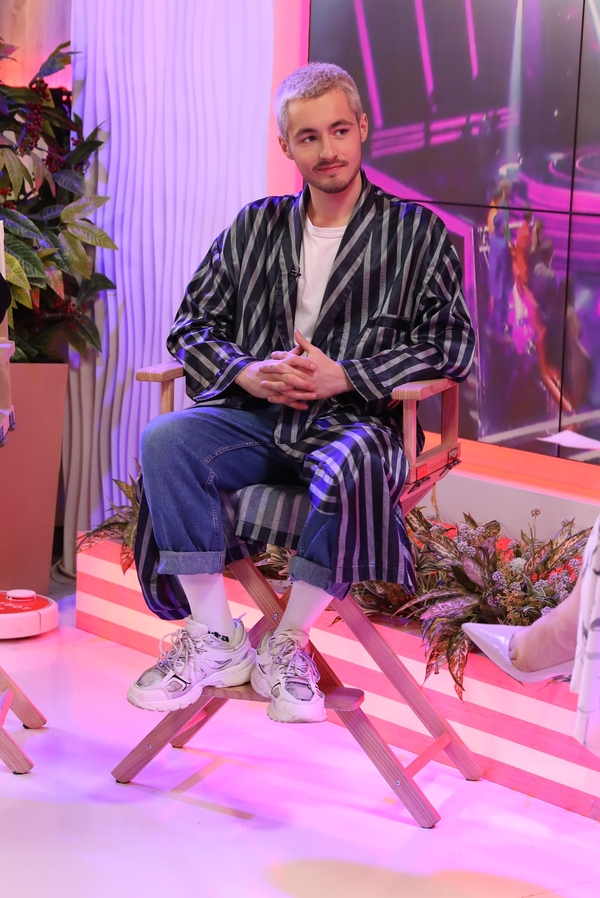 Суперфиналисты "Голосу країни-9" спели "Червону руту"