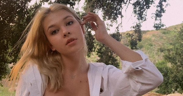 Дочь Веры Брежневой показала соблазнительные фото из джакузи