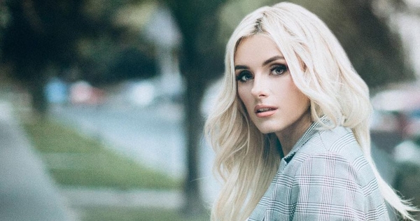 Ирина Федишин очаровала Сеть семейным фото с сыновьями и мужем