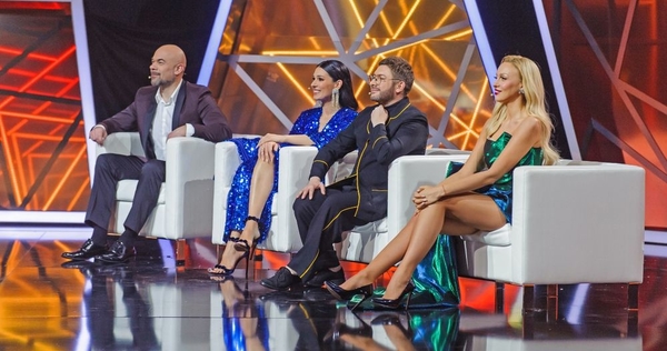 Ноги от ушей: Оля Полякова восхитила стройностью в смелом мини