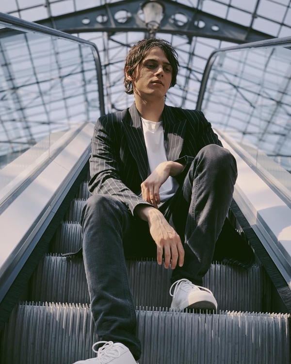 “Целуй”: ALEKSEEV презентовал чувственный сингл