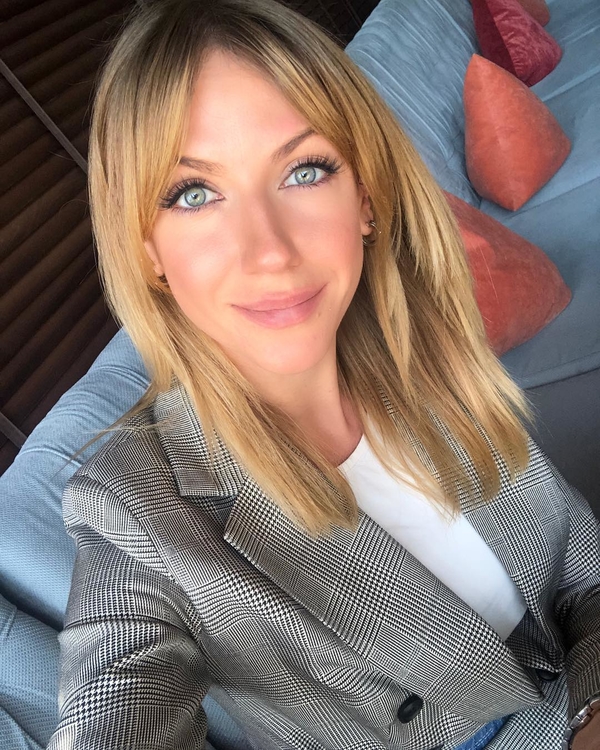 "Да ты крутая!": Леся Никитюк поразила подписчиков фото с известным певцом