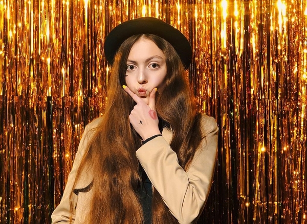 Дочь Поляковой расплакалась на камеру