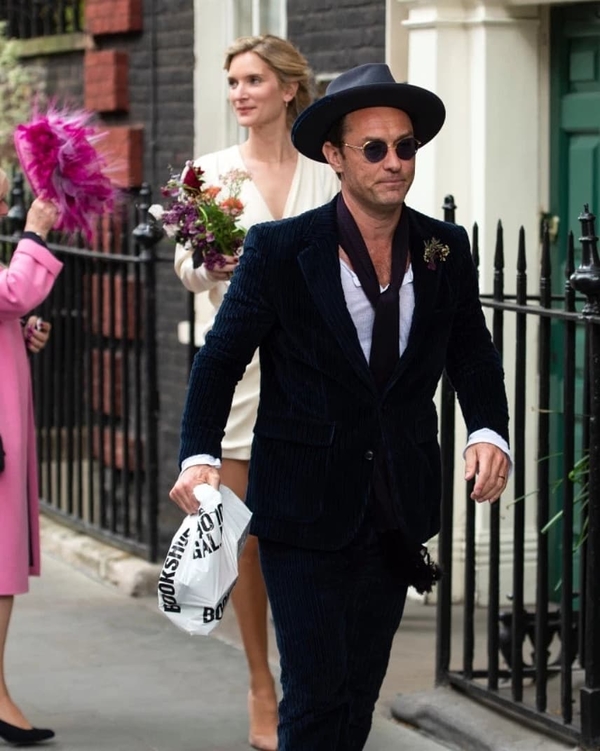 Звезда сериала "Молодой Папа" Джуд Лоу женился: Церемония была закрытой