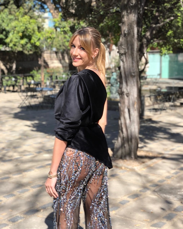 Богиня! Леся Никитюк поразила фанатов роскошным видом (фото)